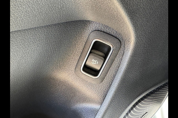 Mercedes-Benz CLA-Klasse 180 Premium Plus AUT. PANORAMADAK SFEERVERLICHTING NAVIGATIE CAMERA AIRCO CRUISE STOELVERWARMING
