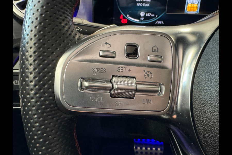 Mercedes-Benz CLA-Klasse 180 Premium Plus AUT. PANORAMADAK SFEERVERLICHTING NAVIGATIE CAMERA AIRCO CRUISE STOELVERWARMING