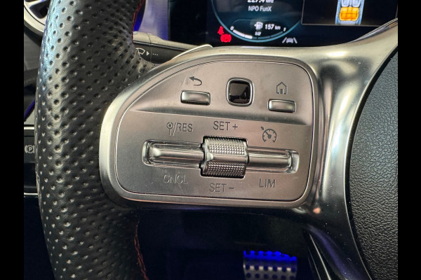 Mercedes-Benz CLA-Klasse 180 Premium Plus AUT. PANORAMADAK SFEERVERLICHTING NAVIGATIE CAMERA AIRCO CRUISE STOELVERWARMING