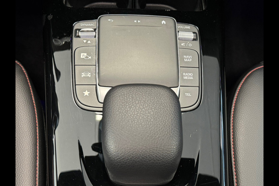 Mercedes-Benz CLA-Klasse 180 Premium Plus AUT. PANORAMADAK SFEERVERLICHTING NAVIGATIE CAMERA AIRCO CRUISE STOELVERWARMING
