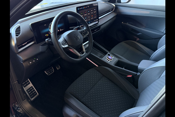 Volkswagen T-Roc 1.5 150PK eTSI R-LINE 06/2026 EDITION IQ LED/GRIL LOGO STOEL/STUUR.VERW ELEK.KLEP 2026