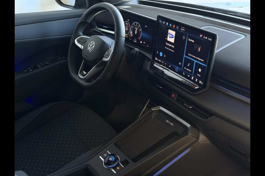 Volkswagen T-Roc 1.5 150PK eTSI R-LINE 06/2026 EDITION IQ LED/GRIL LOGO STOEL/STUUR.VERW ELEK.KLEP 2026