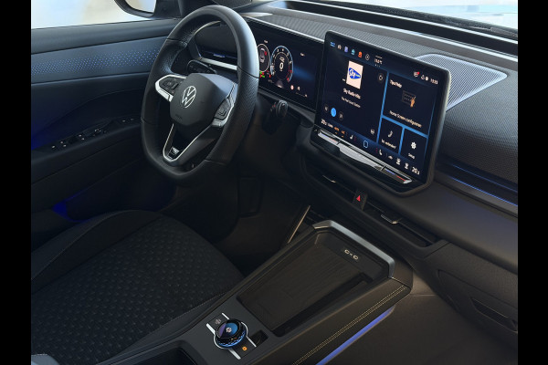 Volkswagen T-Roc 1.5 150PK eTSI R-LINE 06/2026 EDITION IQ LED/GRIL LOGO STOEL/STUUR.VERW ELEK.KLEP 2026