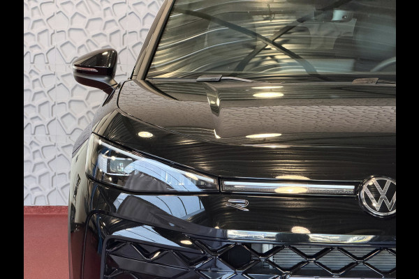 Volkswagen T-Roc 1.5 150PK eTSI R-LINE 06/2026 EDITION IQ LED/GRIL LOGO STOEL/STUUR.VERW ELEK.KLEP 2026