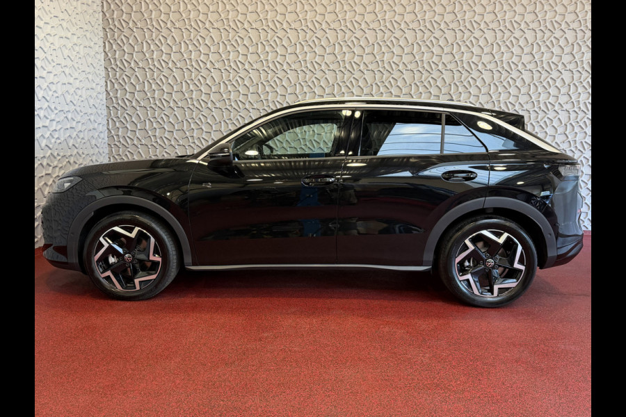 Volkswagen T-Roc 1.5 150PK eTSI R-LINE 06/2026 EDITION IQ LED/GRIL LOGO STOEL/STUUR.VERW ELEK.KLEP 2026