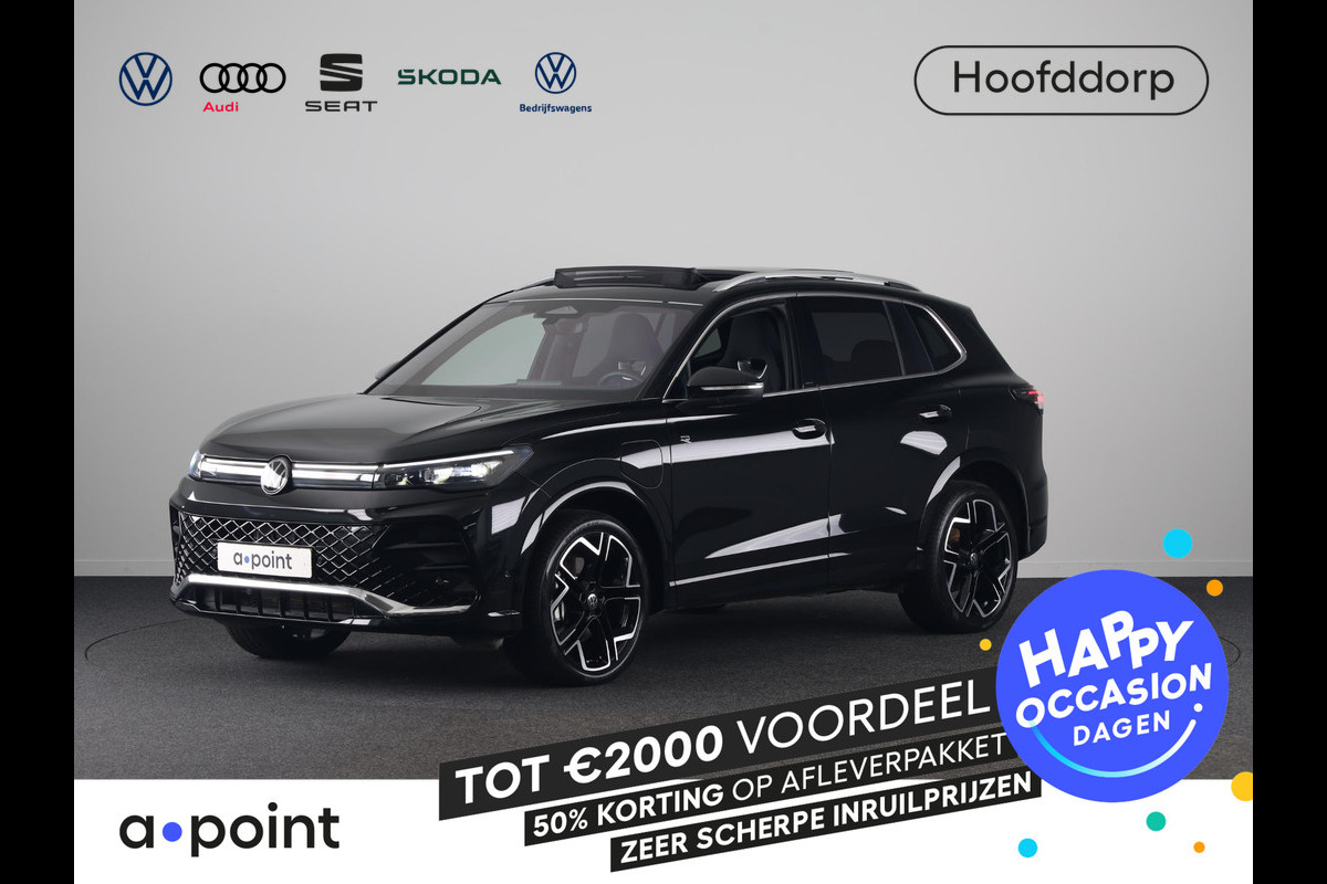 Volkswagen Tiguan 1.5 eHybrid R-Line Edition 204 pk Automaat (DSG) | Verlengde garantie | Navigatie | Panoramadak | Parkeersensoren (Park assist) | Achteruitrijcamera | Stoelverwarming v/a | R-Line |