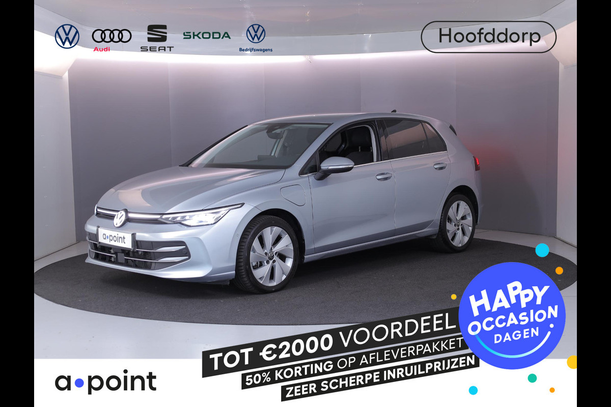 Volkswagen Golf 1.5 eHybrid Style Edition 204 pk Automaat (DSG) | Private lease vanaf €610| Navigatie via App | Parkeersensoren (Park assist) | Achteruitrijcamera | Adaptieve cruise control | Autom. airco (3 zones) |