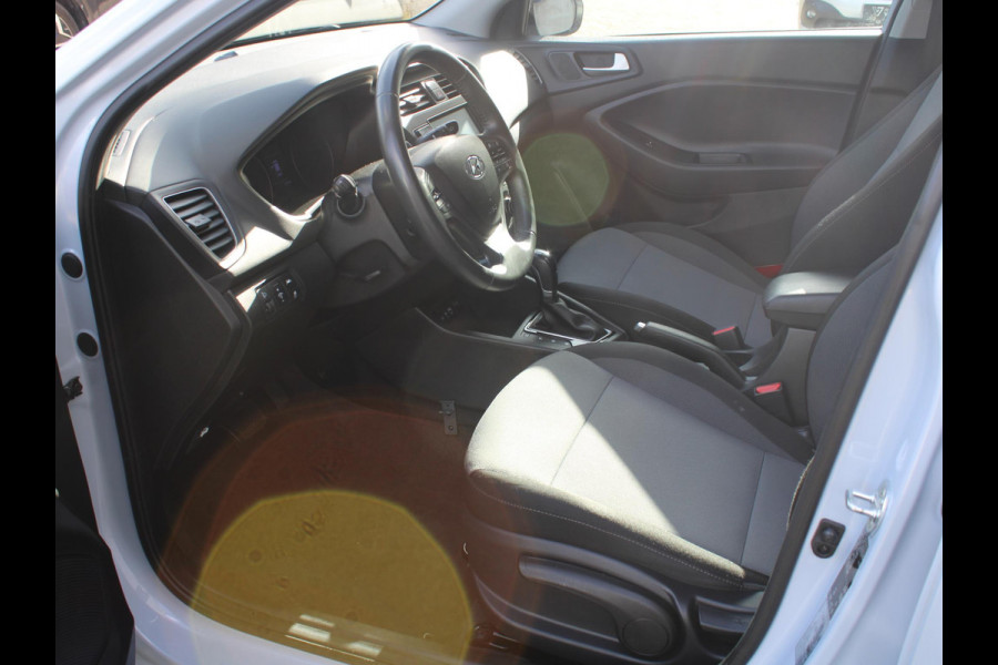 Hyundai i20 1.0 T-GDI Comfort | APPLE CARPLAY | NAVIGATIE | 12 MAANDEN BOVAG GARANTIE |