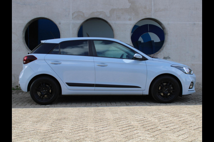 Hyundai i20 1.0 T-GDI Comfort | APPLE CARPLAY | NAVIGATIE | 12 MAANDEN BOVAG GARANTIE |
