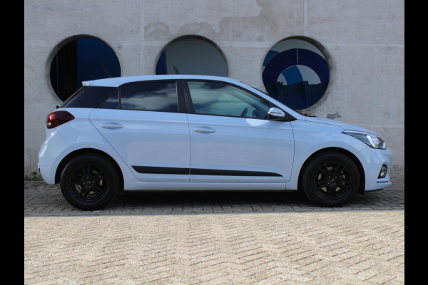 Hyundai i20 1.0 T-GDI Comfort | APPLE CARPLAY | NAVIGATIE | 12 MAANDEN BOVAG GARANTIE |