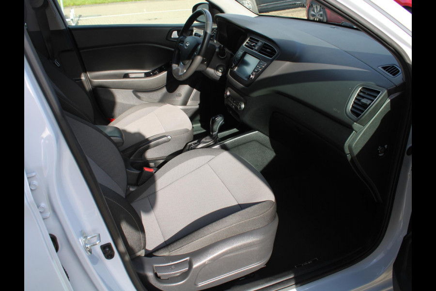 Hyundai i20 1.0 T-GDI Comfort | APPLE CARPLAY | NAVIGATIE | 12 MAANDEN BOVAG GARANTIE |