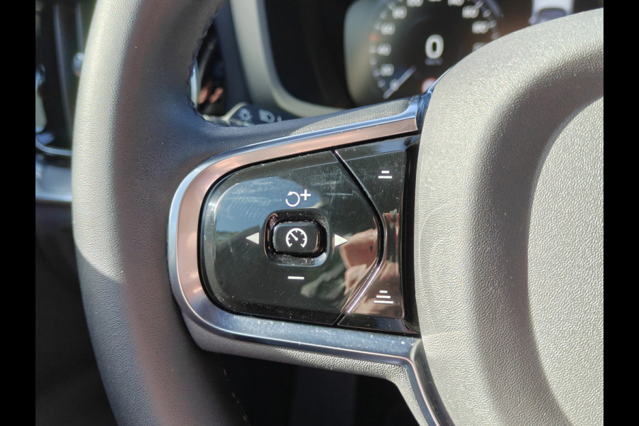 Volvo S60 T6 350PK AWD Recharge Plus Dark | BLIS | Pano | Carplay | Elektr. Stoelen | PDC V+A | ACC