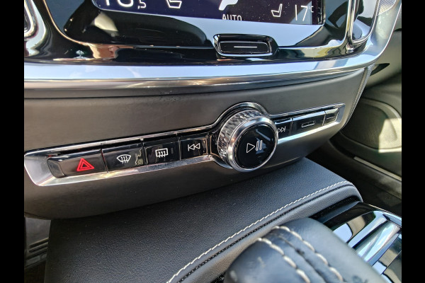 Volvo S60 T6 350PK AWD Recharge Plus Dark | BLIS | Pano | Carplay | Elektr. Stoelen | PDC V+A | ACC