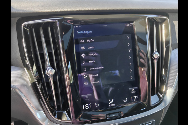Volvo S60 T6 350PK AWD Recharge Plus Dark | BLIS | Pano | Carplay | Elektr. Stoelen | PDC V+A | ACC