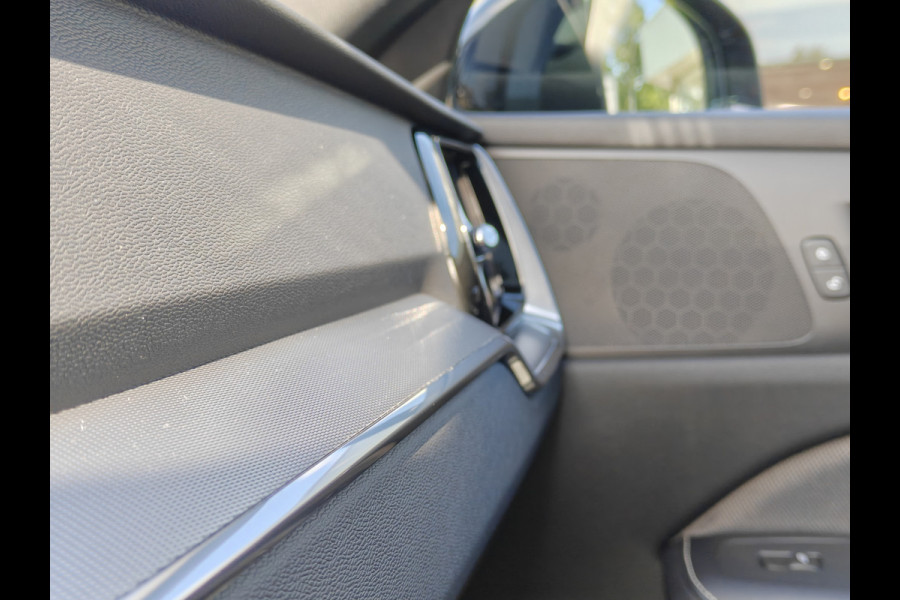 Volvo S60 T6 350PK AWD Recharge Plus Dark | BLIS | Pano | Carplay | Elektr. Stoelen | PDC V+A | ACC
