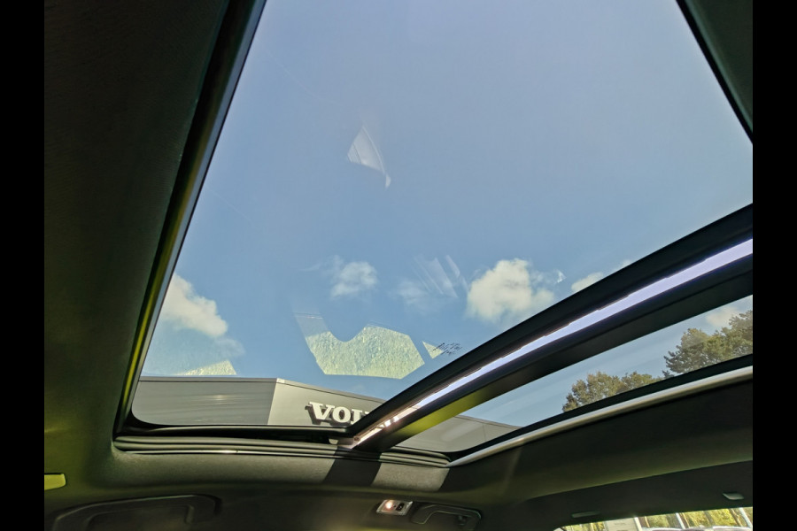 Volvo S60 T6 350PK AWD Recharge Plus Dark | BLIS | Pano | Carplay | Elektr. Stoelen | PDC V+A | ACC