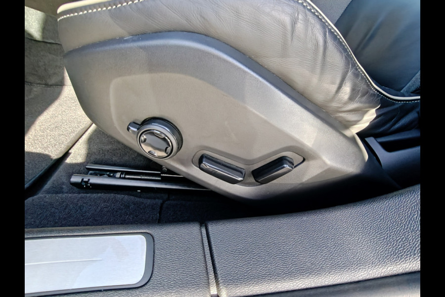 Volvo S60 T6 350PK AWD Recharge Plus Dark | BLIS | Pano | Carplay | Elektr. Stoelen | PDC V+A | ACC