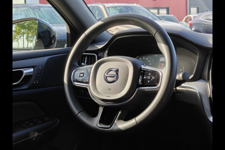 Volvo S60 T6 350PK AWD Recharge Plus Dark | BLIS | Pano | Carplay | Elektr. Stoelen | PDC V+A | ACC