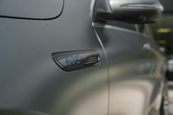 Mercedes-Benz EQC 400 4MATIC Premium Plus 80 kWh Schuif/kanteldak ACC Burmester Memory Manufaktur MultiBeam