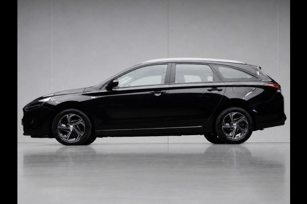 Hyundai i30 Wagon 1.0 T-GDi MHEV Smart Sport 120 PK (APPLE CARPLAY,NAVI,CAMERA,CLIMATE,CRUISE,LANE ASSIST,SPORTSTOELEN,LM VELGEN)