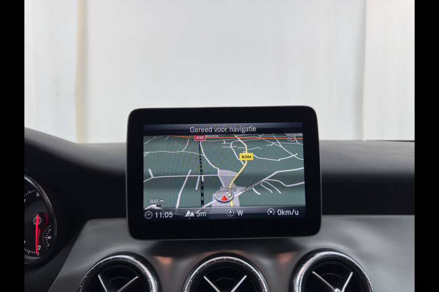 Mercedes-Benz CLA-Klasse Shooting Brake 180 AMG-Styling Business Solution Aut. *LEATHER-MICROFIBRE | FULL-LED | HEATED-SPORTSEATS | AMBIENTLIGHT | NAVI-FULLMAP | CAMERA | PRIVACY-GLASS | DYNAMIC-SELECT | SHIFTPADDLES | 18''ALU*