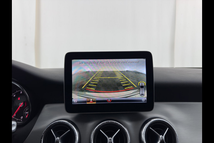 Mercedes-Benz CLA-Klasse Shooting Brake 180 AMG-Styling Business Solution Aut. *LEATHER-MICROFIBRE | FULL-LED | HEATED-SPORTSEATS | AMBIENTLIGHT | NAVI-FULLMAP | CAMERA | PRIVACY-GLASS | DYNAMIC-SELECT | SHIFTPADDLES | 18''ALU*