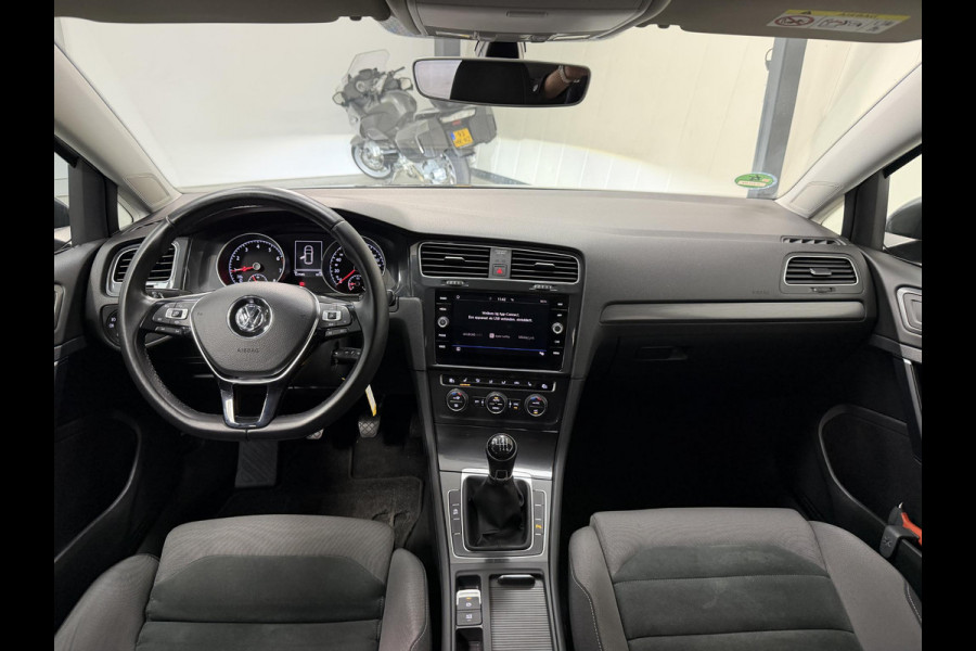Volkswagen Golf 1.5 TSI*ACC*NAVI*ECC*MASSAGE*LED*CARPLAY*LMV*