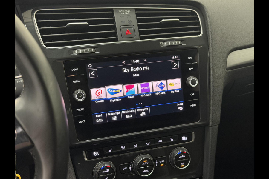 Volkswagen Golf 1.5 TSI*ACC*NAVI*ECC*MASSAGE*LED*CARPLAY*LMV*