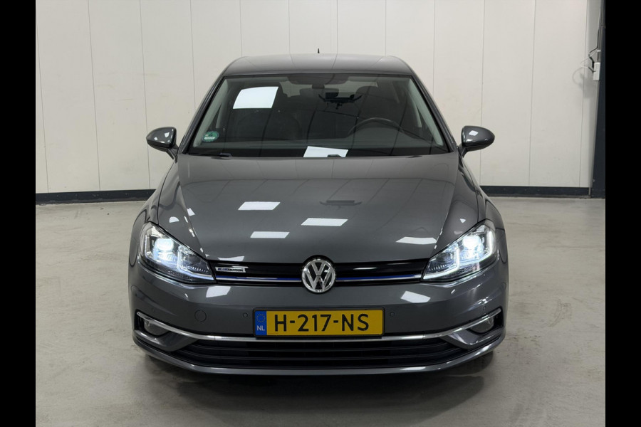 Volkswagen Golf 1.5 TSI*ACC*NAVI*ECC*MASSAGE*LED*CARPLAY*LMV*