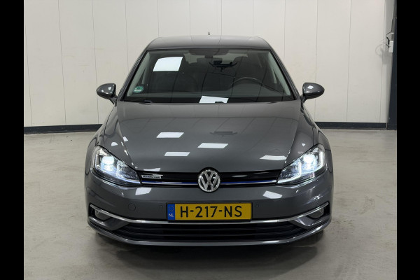 Volkswagen Golf 1.5 TSI*ACC*NAVI*ECC*MASSAGE*LED*CARPLAY*LMV*