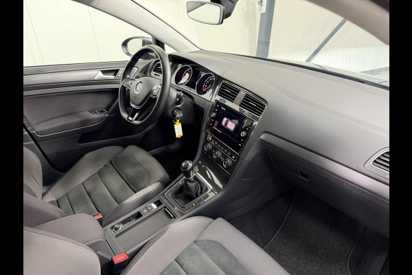 Volkswagen Golf 1.5 TSI*ACC*NAVI*ECC*MASSAGE*LED*CARPLAY*LMV*
