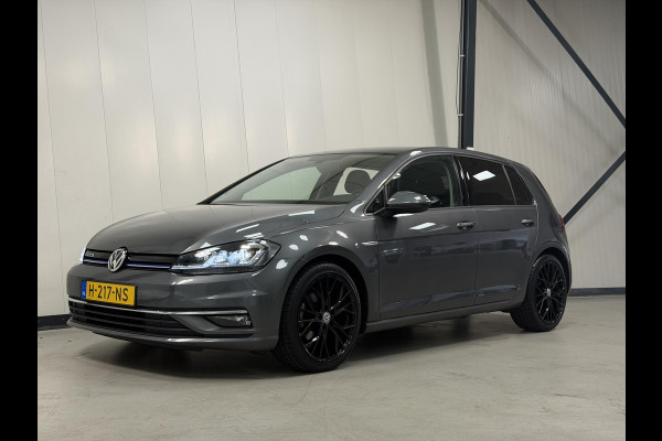 Volkswagen Golf 1.5 TSI*ACC*NAVI*ECC*MASSAGE*LED*CARPLAY*LMV*