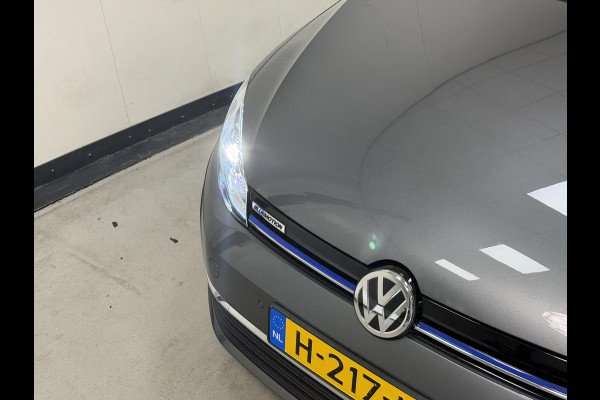 Volkswagen Golf 1.5 TSI*ACC*NAVI*ECC*MASSAGE*LED*CARPLAY*LMV*