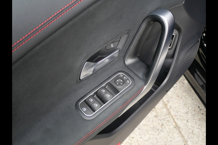 Mercedes-Benz CLA-Klasse 250e STAR ED. AMG | PANORAMA | WIDESCREEN | ACC | SFEER | NL-AUTO!!