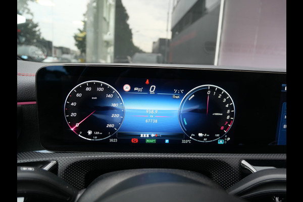 Mercedes-Benz CLA-Klasse 250e STAR ED. AMG | PANORAMA | WIDESCREEN | ACC | SFEER | NL-AUTO!!