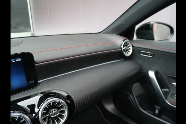 Mercedes-Benz CLA-Klasse 250e STAR ED. AMG | PANORAMA | WIDESCREEN | ACC | SFEER | NL-AUTO!!