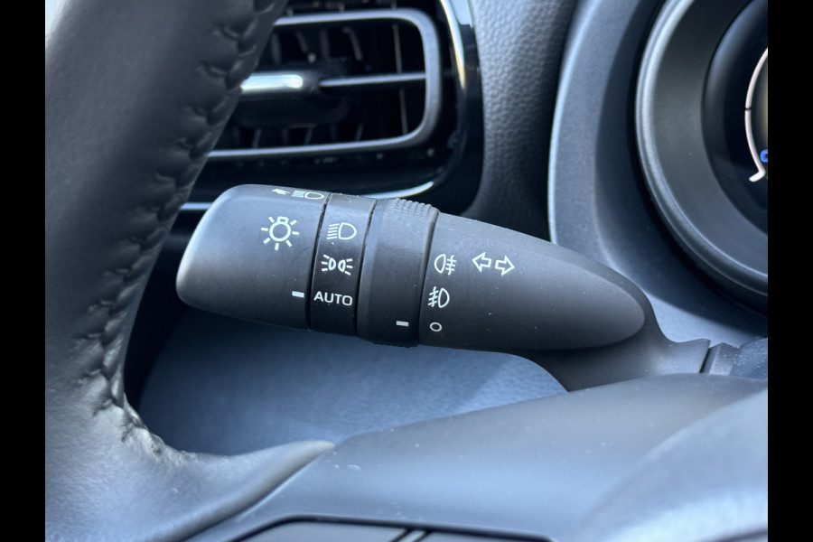 Toyota Yaris 1.5 Hybrid Team D | ACC | CarPlay | Camera | Keyless