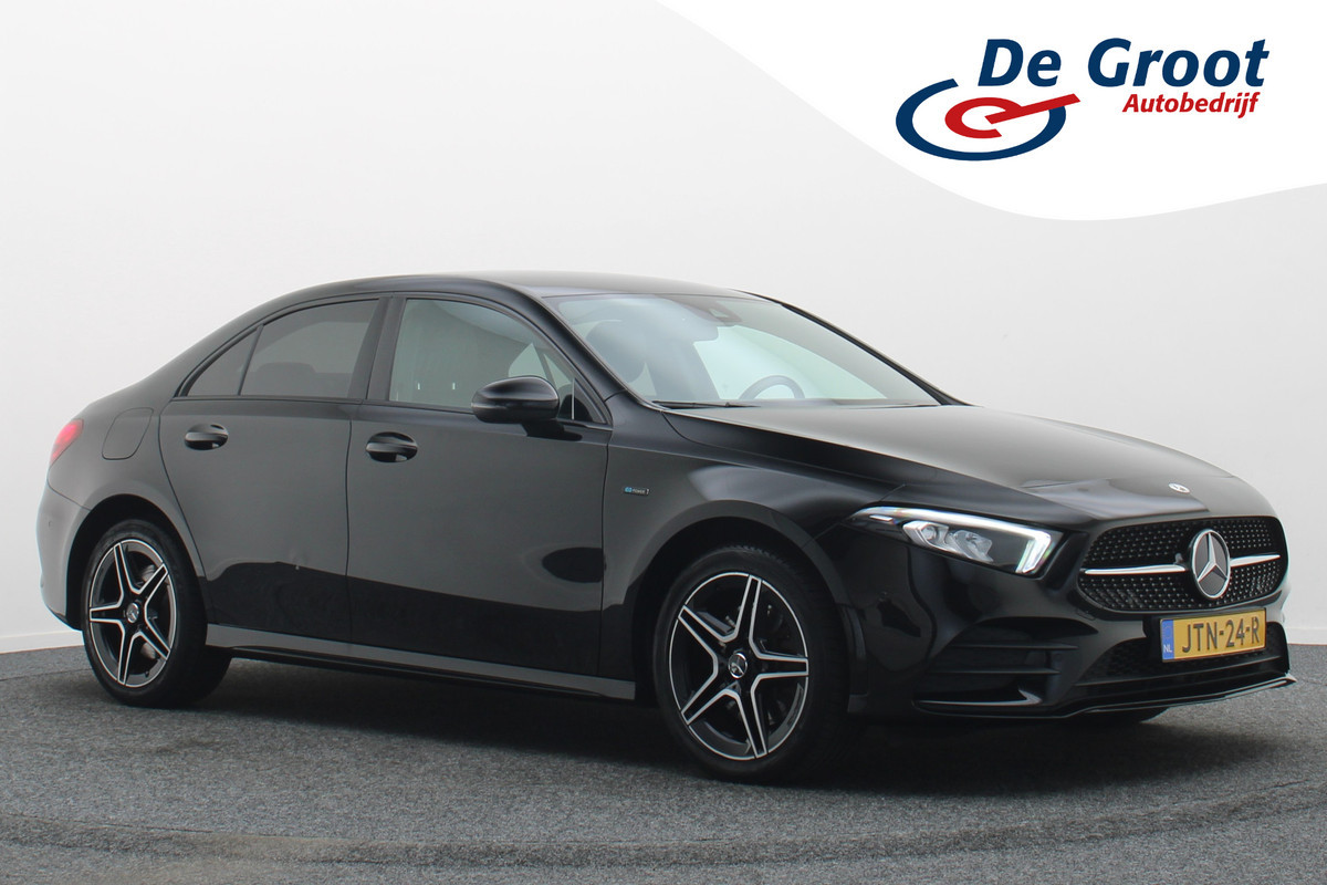 Mercedes-Benz A-Klasse 250 e Business Solution AMG Limited SOH 100%, Sfeerverlichting, Apple Carplay, Camera, LED, Lane Assist, 18"