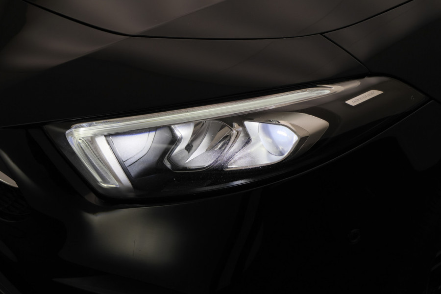 Mercedes-Benz A-Klasse 250 e Business Solution AMG Limited SOH 100%, Sfeerverlichting, Apple Carplay, Camera, LED, Lane Assist, 18"