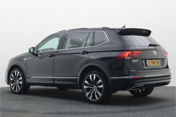 Volkswagen Tiguan Allspace 2.0 TSI 4Motion Highline Business R Panoramadak, Camera, Apple CarPlay, ACC, Keyless, Trekhaak, 20"
