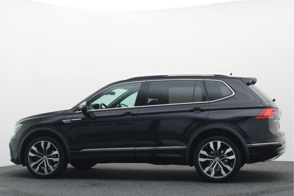 Volkswagen Tiguan Allspace 2.0 TSI 4Motion Highline Business R Panoramadak, Camera, Apple CarPlay, ACC, Keyless, Trekhaak, 20"