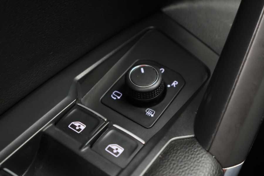 Volkswagen Tiguan Allspace 2.0 TSI 4Motion Highline Business R Panoramadak, Camera, Apple CarPlay, ACC, Keyless, Trekhaak, 20"