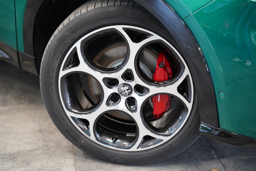Alfa Romeo Tonale 1.5T Hybrid Sprint ACC PDC 360 Camera Leder NAP!