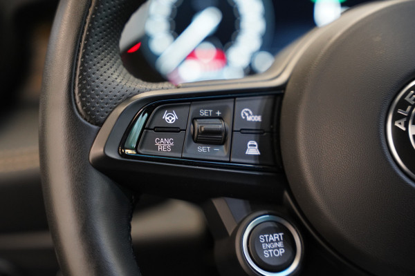 Alfa Romeo Tonale 1.5T Hybrid Sprint ACC PDC 360 Camera Leder NAP!
