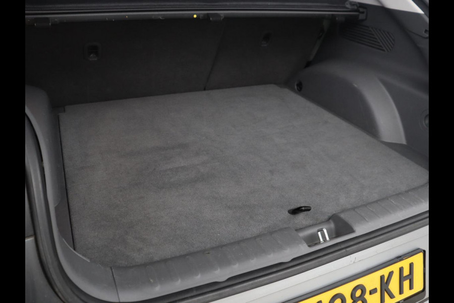 Hyundai IONIQ 5 Lounge 73kWh | SOH 96,2% | Leder | Memory | Stuur/stoel verwarming | Stoelventilatie | Adaptive cruise | Trekhaak | Head-up | 360 camera | Park assist | BOSE sound | Carplay