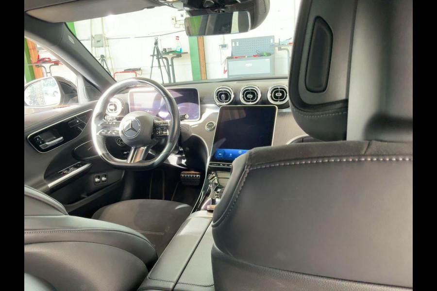 Mercedes-Benz C-Klasse 300 e AMG Line Pano|Dealer onderh|Trekhaak|Burmester