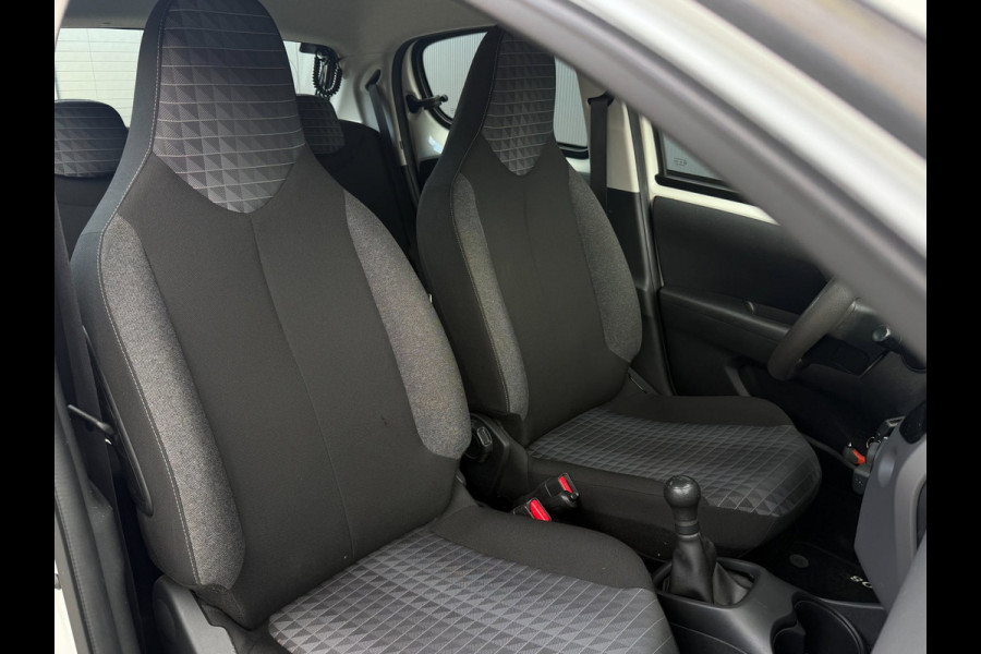Peugeot 108 1.0 e-VTi Active Camera|DAB|Airco|Carplay|Bluetooth