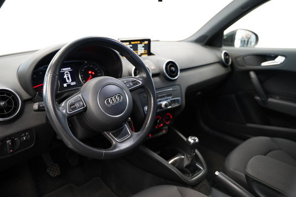 Audi A1 Sportback 1.4 TFSI Advance S-line Navigatie 17'lmv 43.798km!
