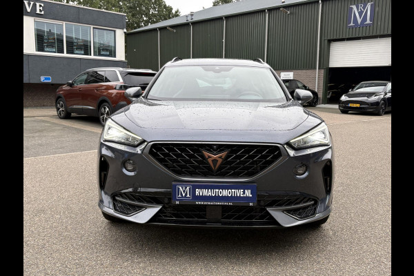 CUPRA Formentor 1.4 e-Hybrid VZ Performance VAN: € 32.900,- VOOR: 29.440,- UW HERFSTVOORDEEL: 3.460,- 245 PK | PLUG-IN-HYBRIDE | MEMORY | PANORAMADAK | 360° CAMERA | STOEL- & STUURVERWARMING | DODEHOEK | RIJKLAARPRIJS INCL. 12 MND BOVAG GARANTIE