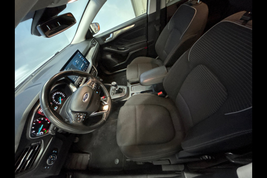 Ford FOCUS Wagon 1.0 EcoBoost Hybrid Titanium Navi | Clima | Cruise | PDC | Trekhaak